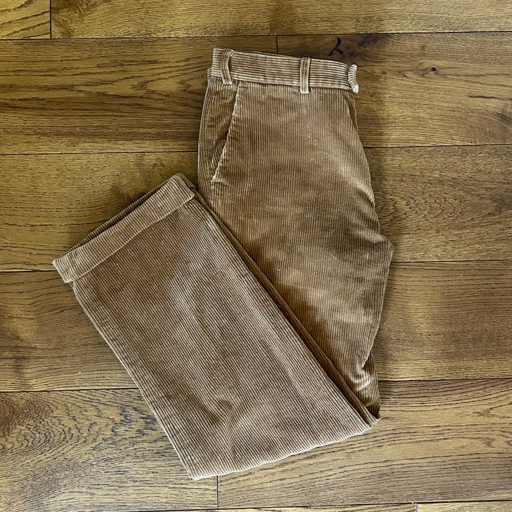 Preloved House of Bruar Beige Camel Jumbo Corduroy Trousers – Size 36 Regular