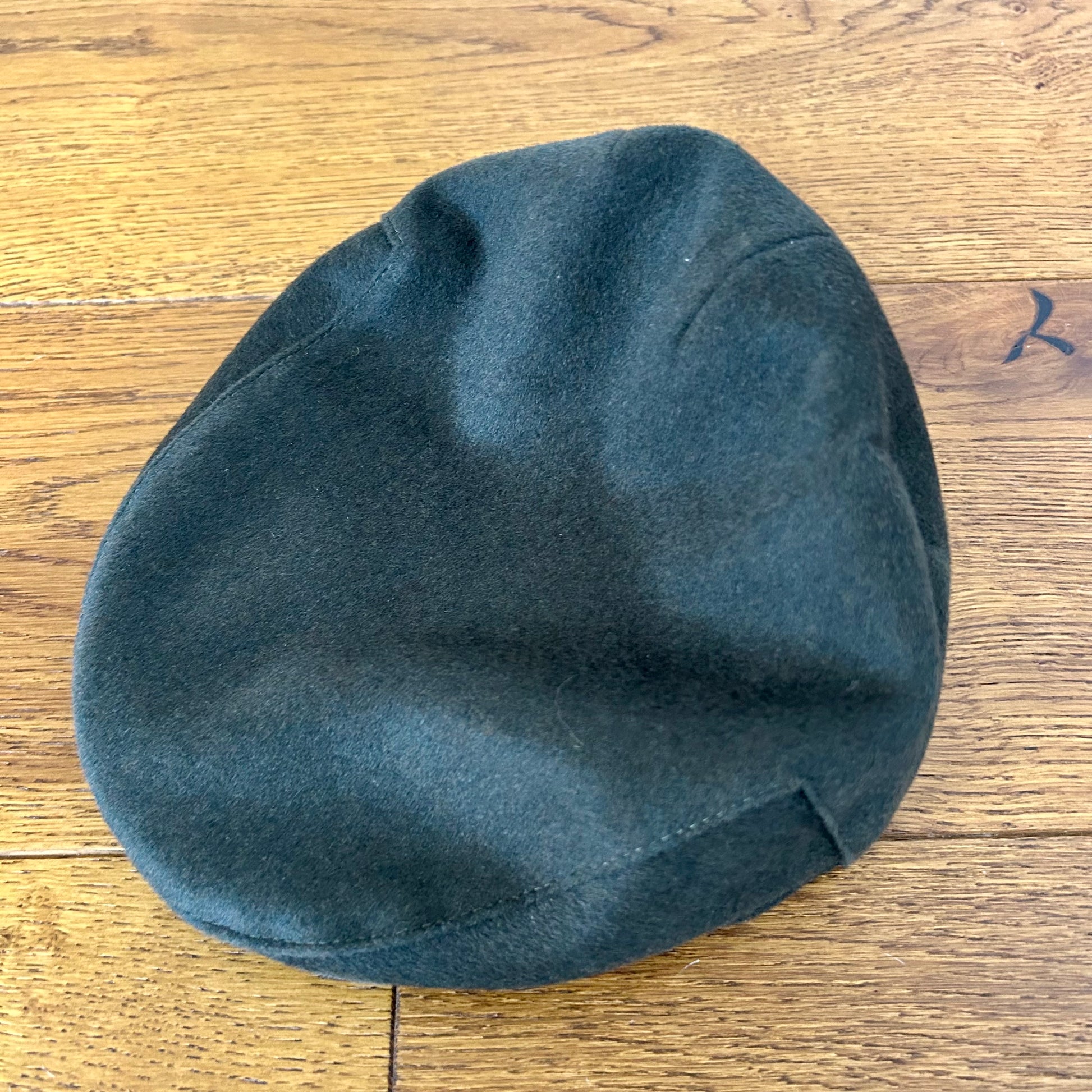 Preloved Alan Paine Country Collection Moleskin Flat Cap – Size Small