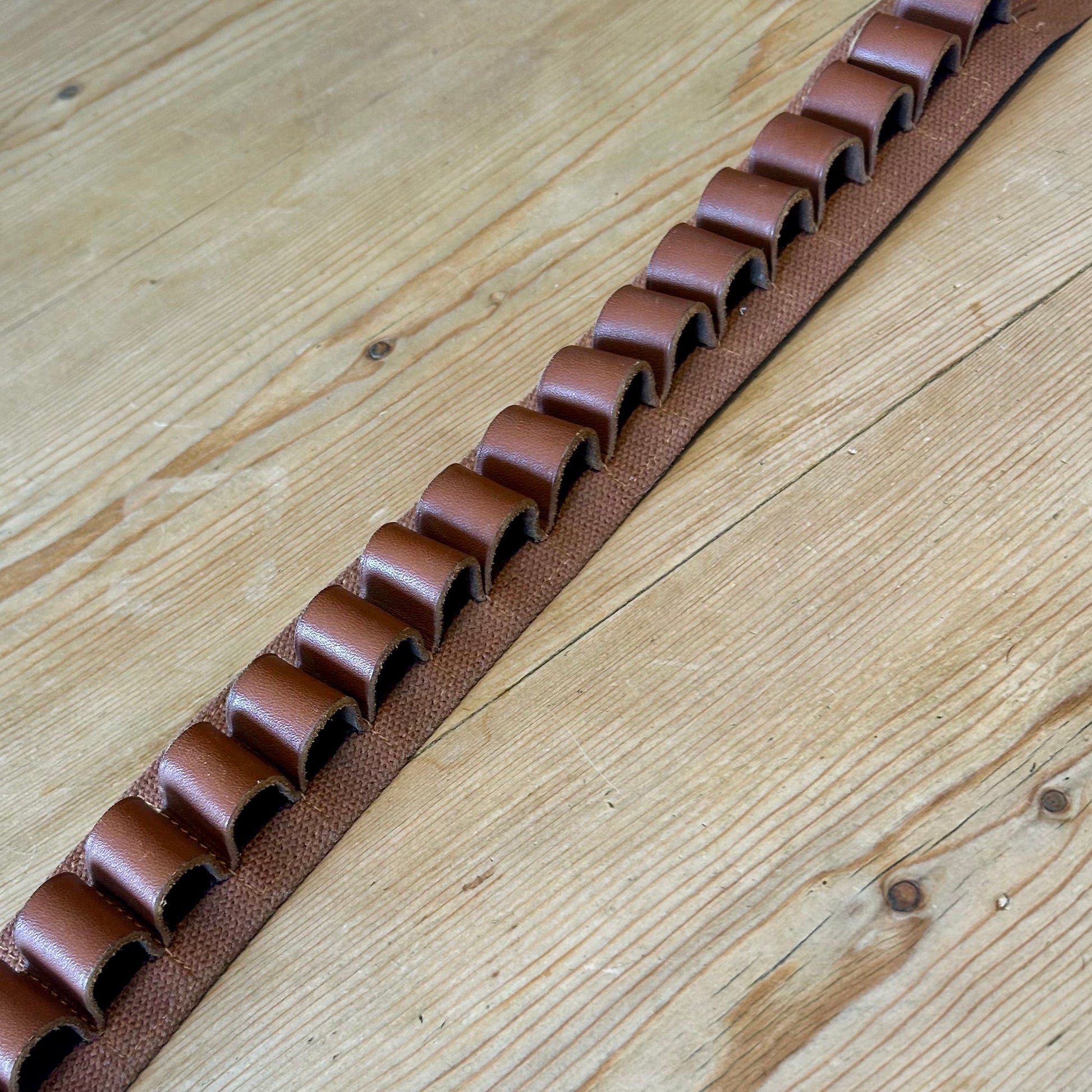 Preloved Brady Cartridge Belt (32”–37”) 12 Gauge
