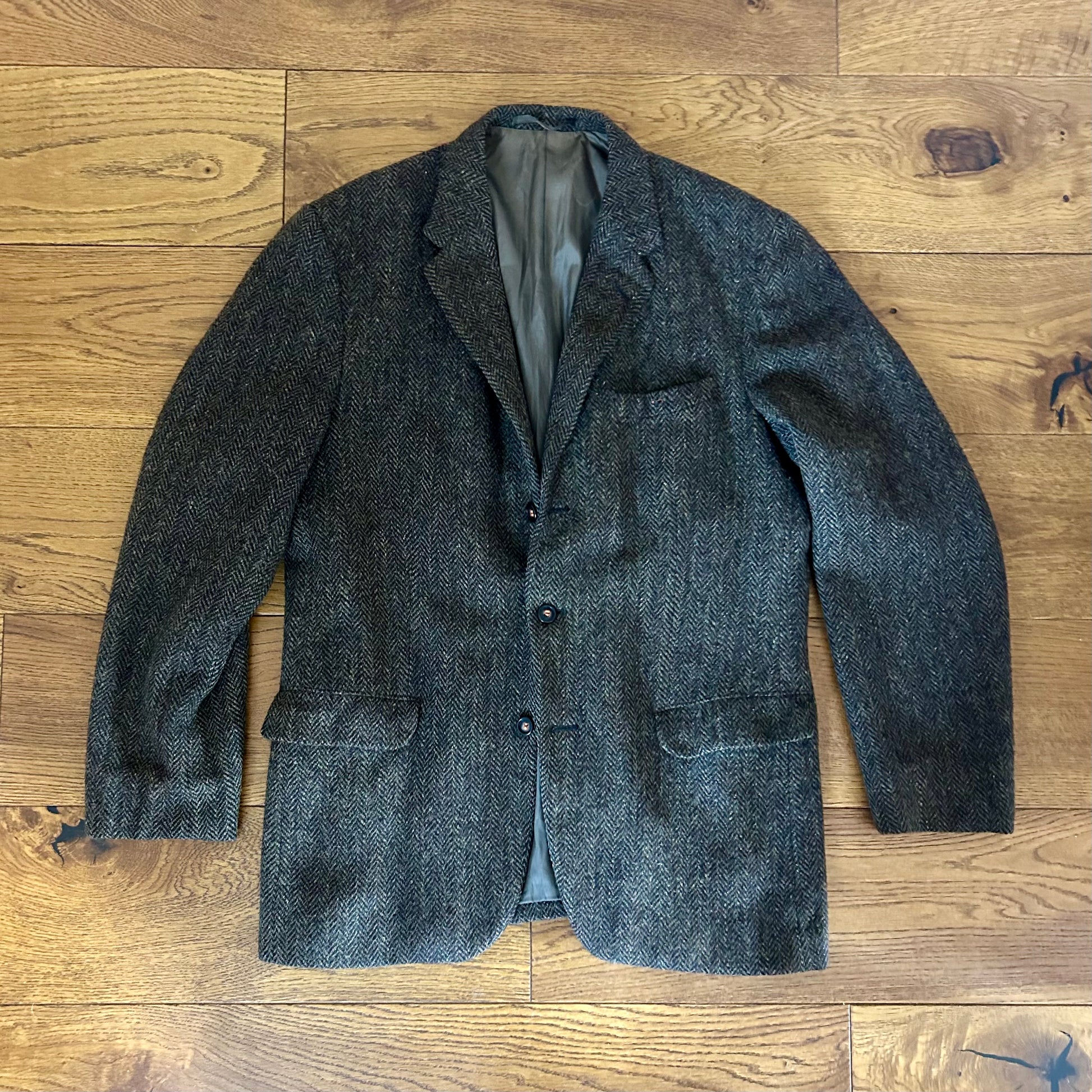 Preloved Harris Tweed Jacket – Size 46in Chest