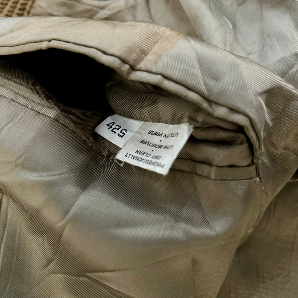 Preloved Tweed Jacket – Size 42 Short