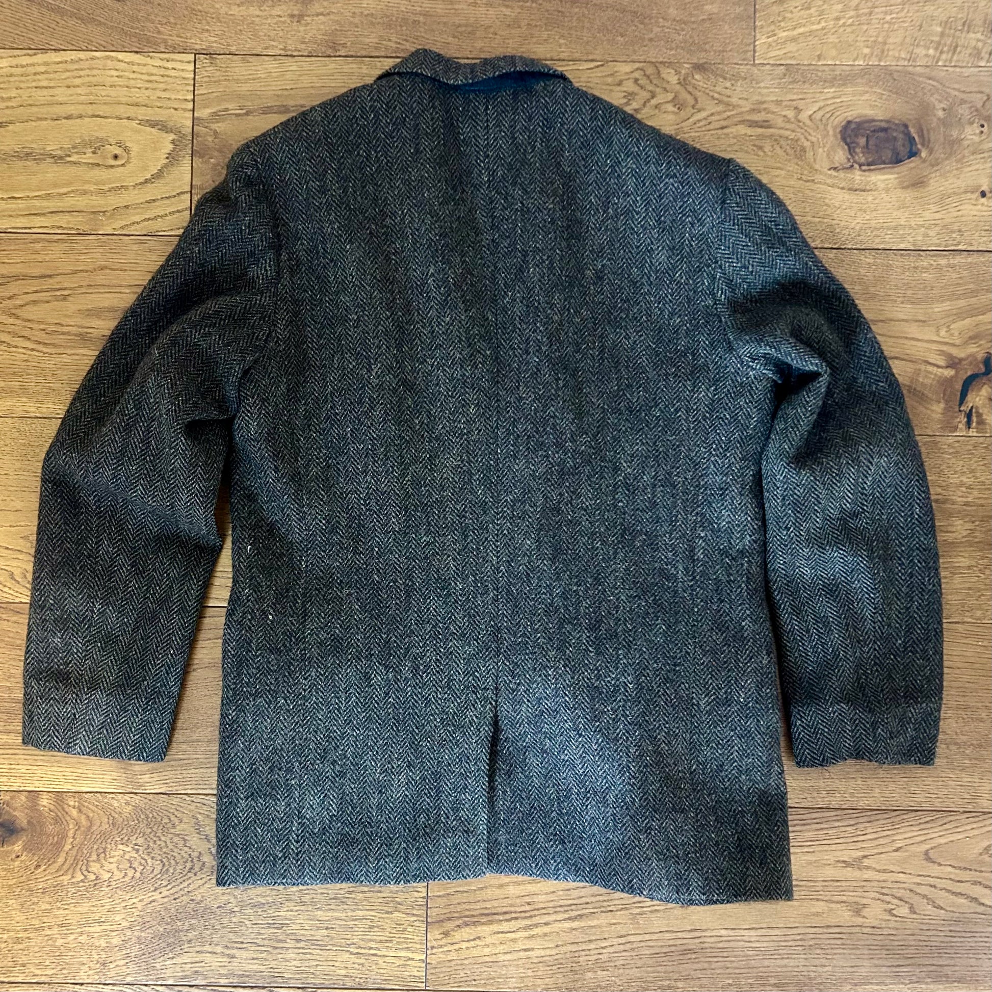 Preloved Harris Tweed Jacket – Size 46in Chest