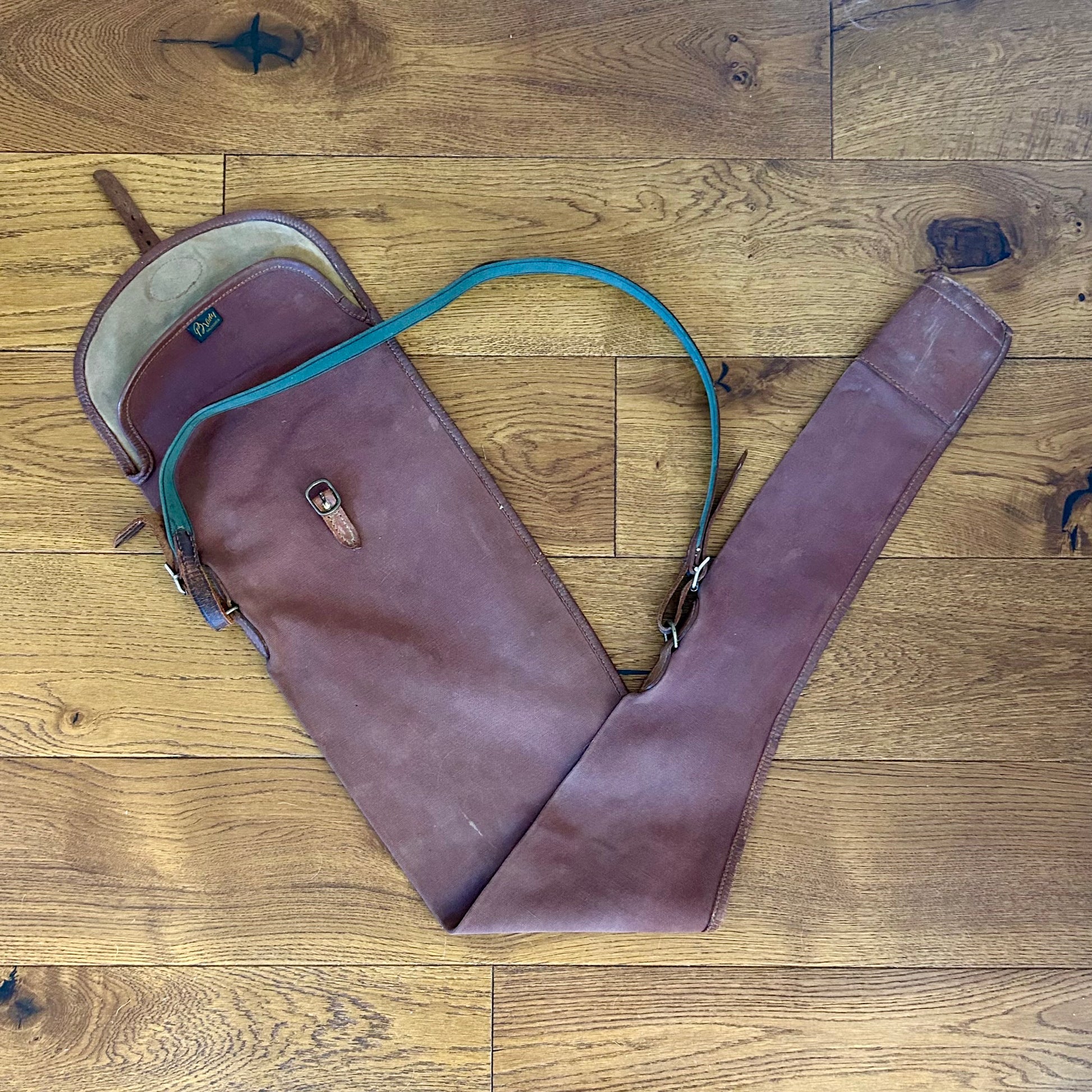Preloved Brady 48” Canvas & Leather Gunslip